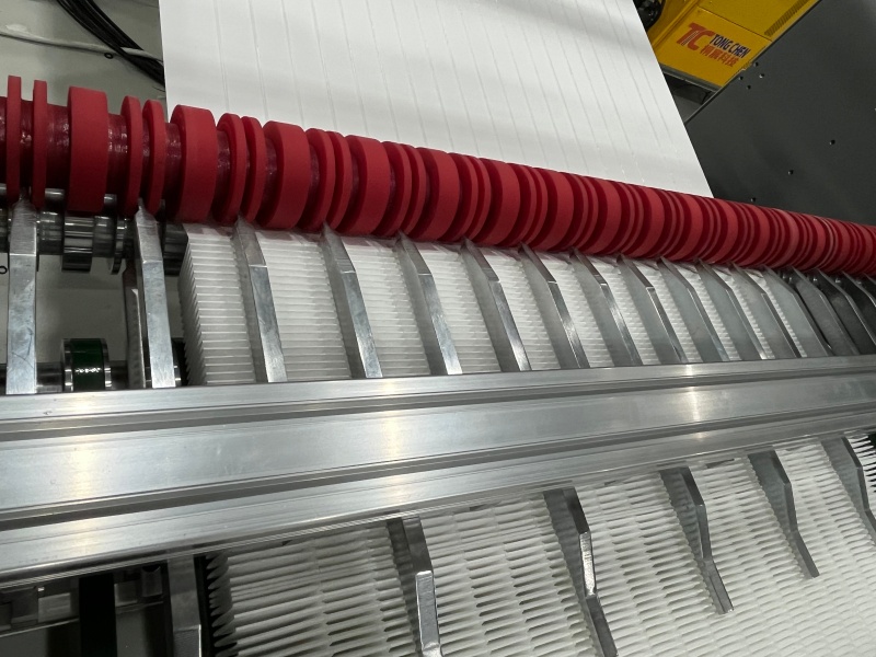 HEPA filter paper folding machine