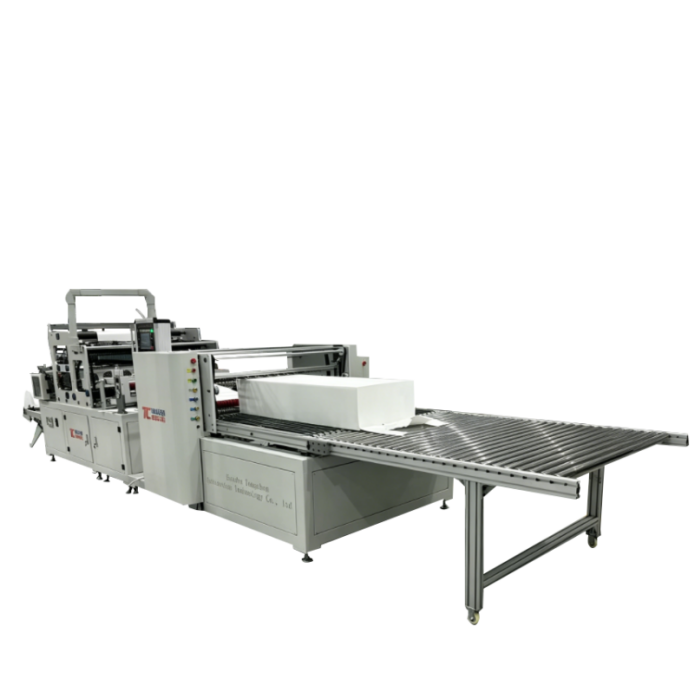 Hot melt glue spraying pleating machine